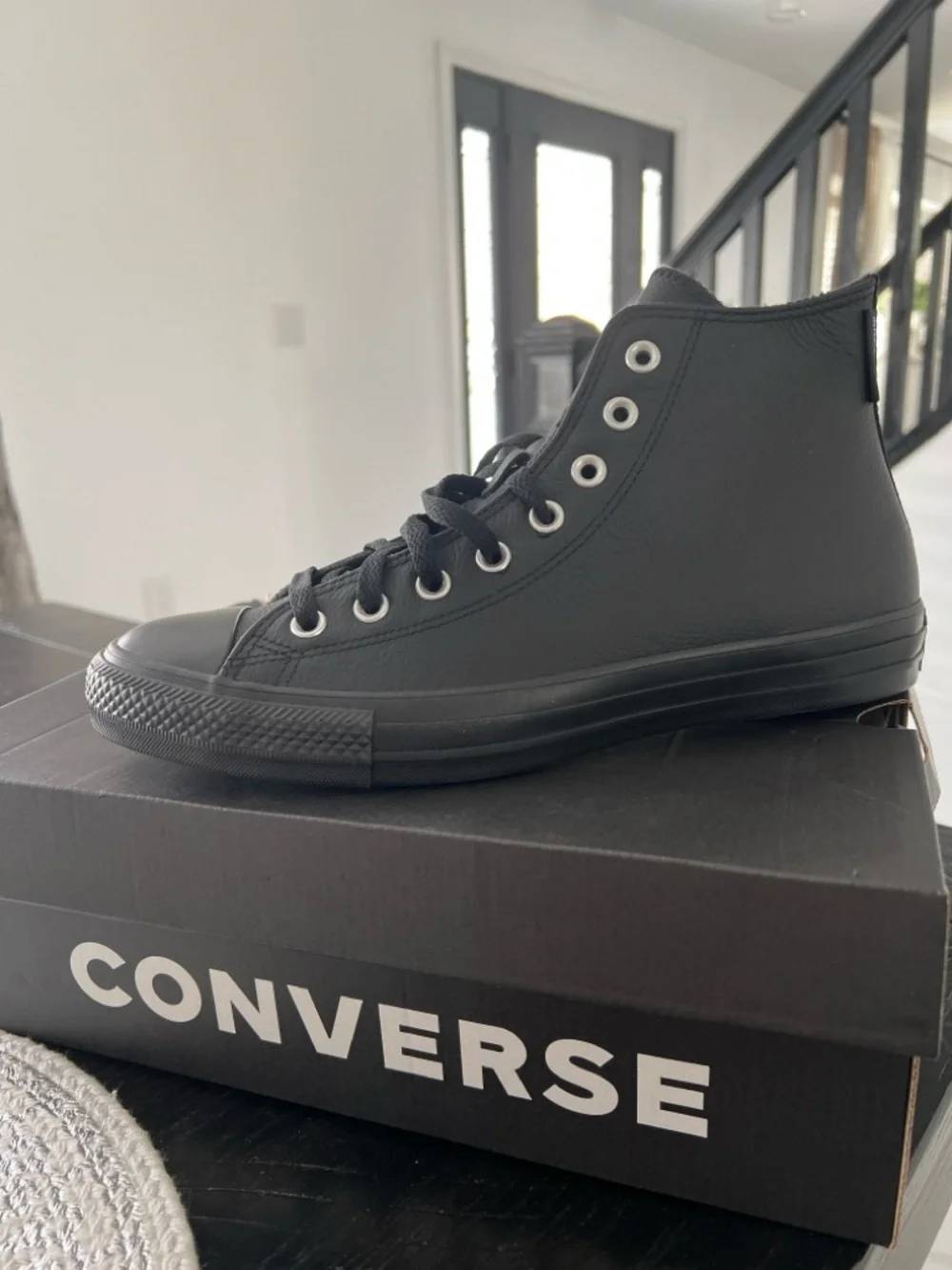 Converse CTAS Hi Black Leather Unisex Sneakers—Men’s 9 / Women’s 11— New in Box - Picture 4 of 6